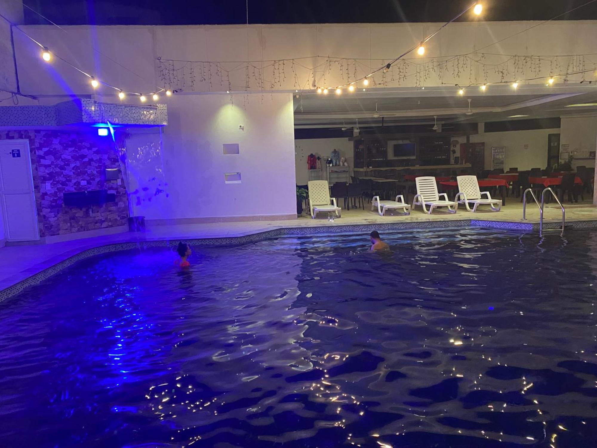 Hotel Deluxe Oasis De La Colina Girardot Esterno foto