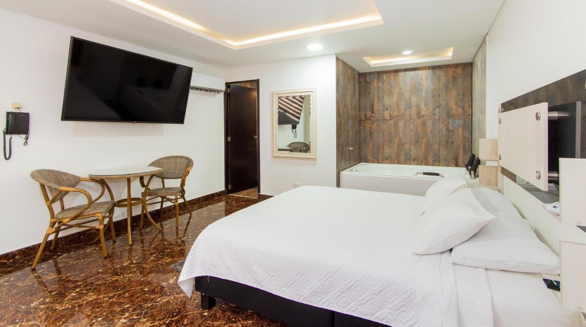 Hotel Deluxe Oasis De La Colina Girardot Esterno foto