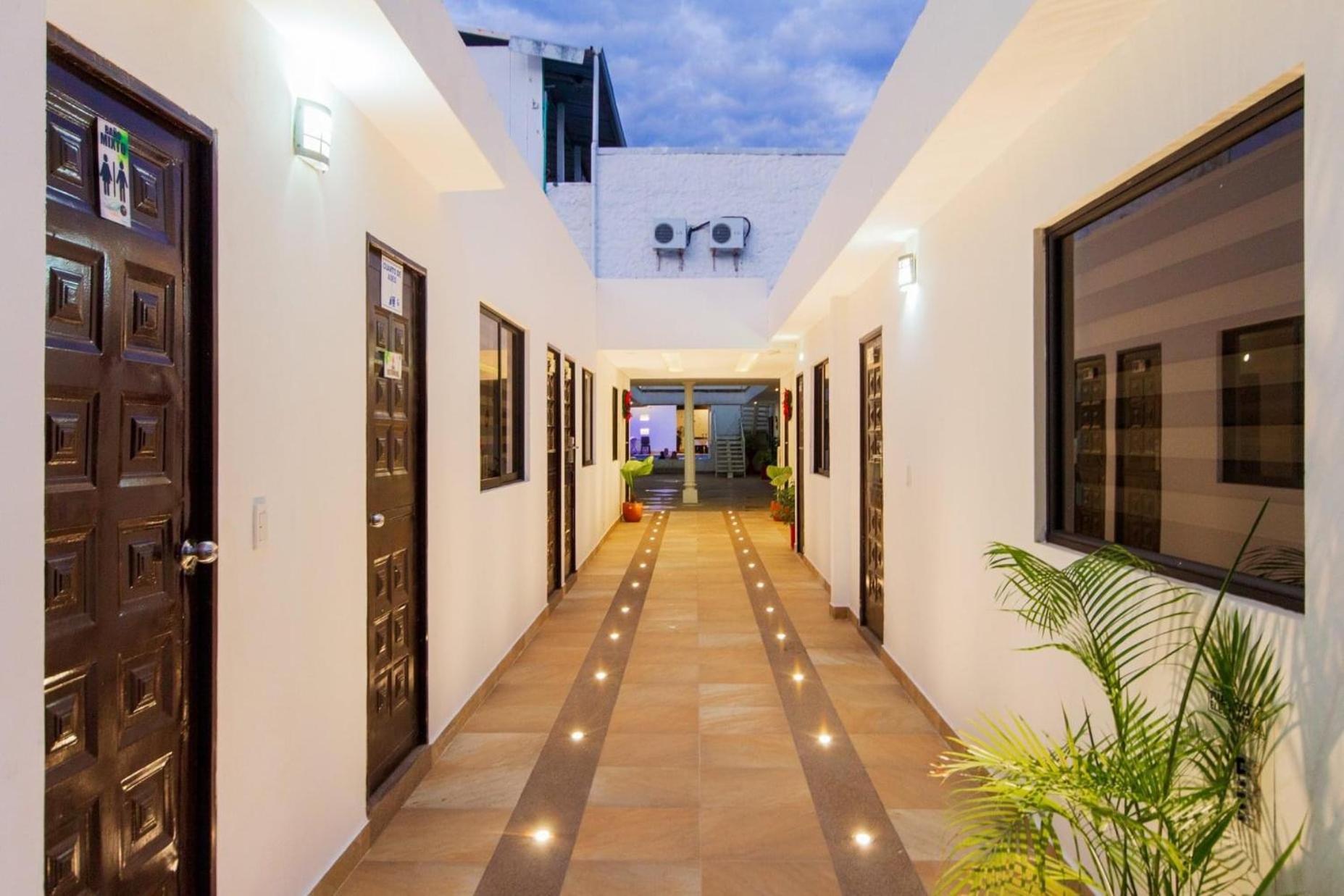 Hotel Deluxe Oasis De La Colina Girardot Esterno foto