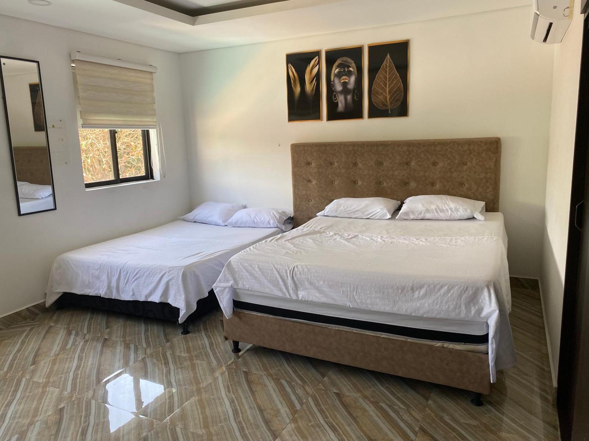 Hotel Deluxe Oasis De La Colina Girardot Esterno foto